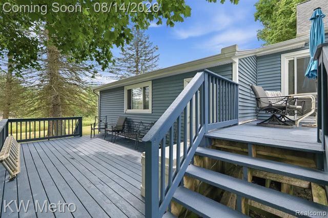 201 S Mapleleaf Road, Lapeer, MI 48446