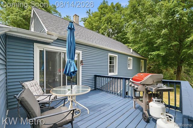 201 S Mapleleaf Road, Lapeer, MI 48446