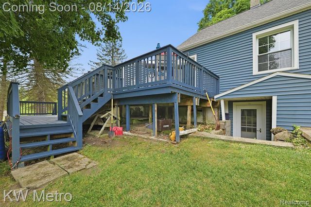 201 S Mapleleaf Road, Lapeer, MI 48446