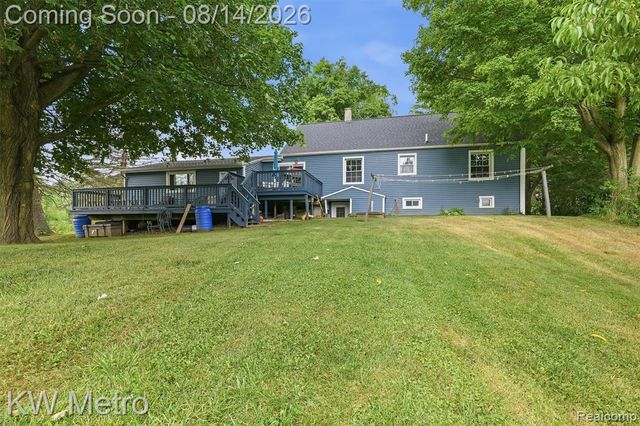 201 S Mapleleaf Road, Lapeer, MI 48446