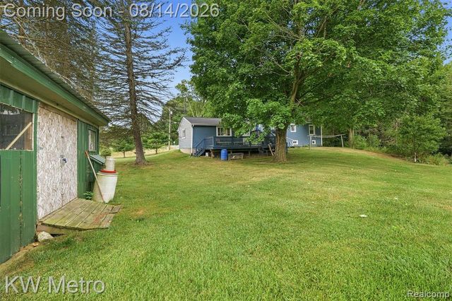 201 S Mapleleaf Road, Lapeer, MI 48446