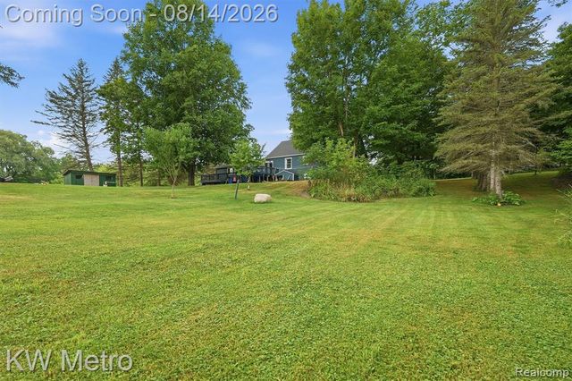 201 S Mapleleaf Road, Lapeer, MI 48446