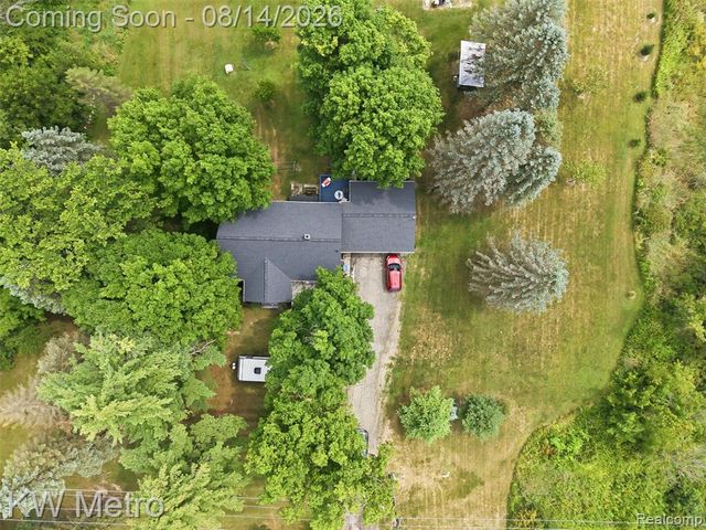 201 S Mapleleaf Road, Lapeer, MI 48446
