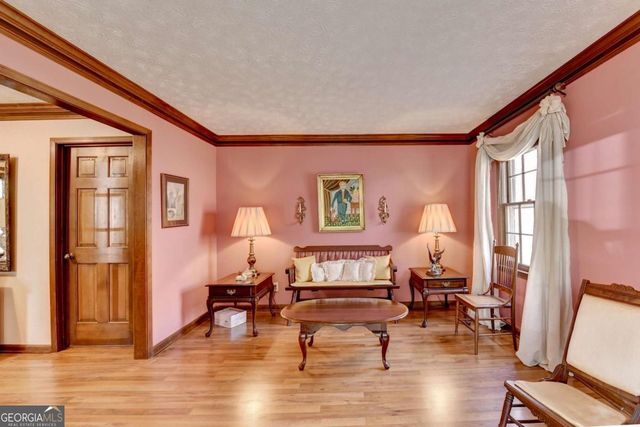 861 Maxie Ln, Lawrenceville, GA 30044