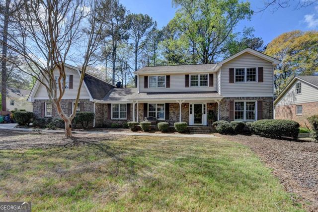 861 Maxie Ln, Lawrenceville, GA 30044