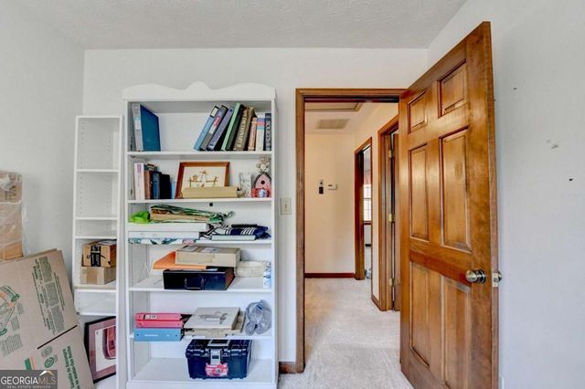 861 Maxie Ln, Lawrenceville, GA 30044