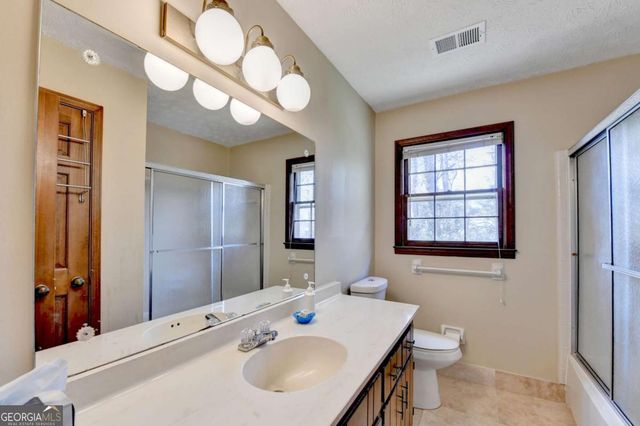 861 Maxie Ln, Lawrenceville, GA 30044