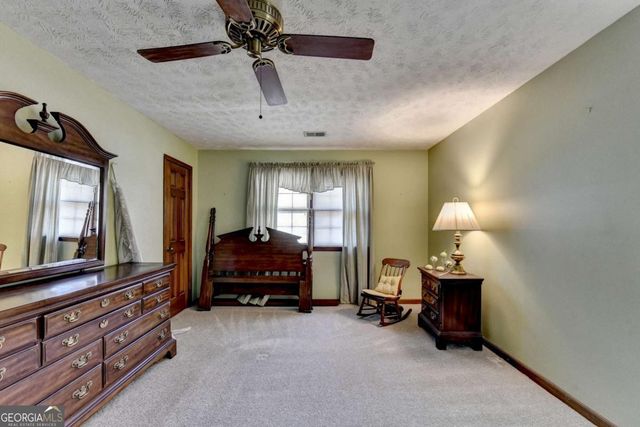 861 Maxie Ln, Lawrenceville, GA 30044