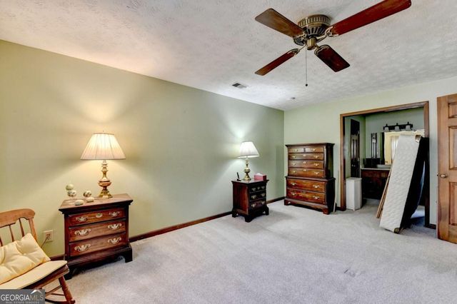 861 Maxie Ln, Lawrenceville, GA 30044