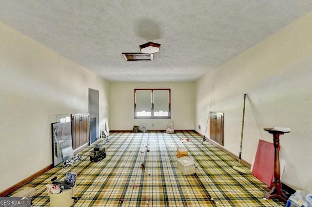 861 Maxie Ln, Lawrenceville, GA 30044