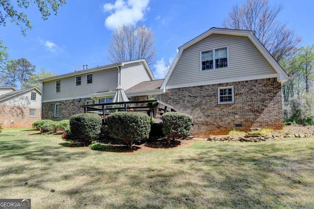 861 Maxie Ln, Lawrenceville, GA 30044