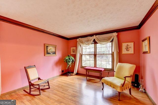 861 Maxie Ln, Lawrenceville, GA 30044