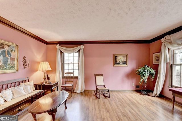 861 Maxie Ln, Lawrenceville, GA 30044