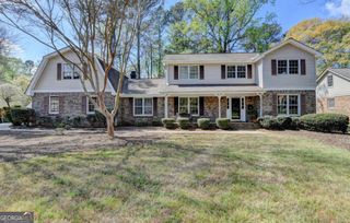 861 Maxie Ln, Lawrenceville, GA 30044