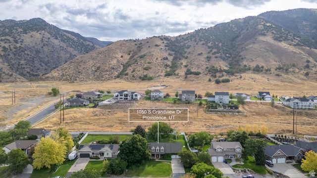1050 S GRANDVIEW DR, Providence, UT 84332