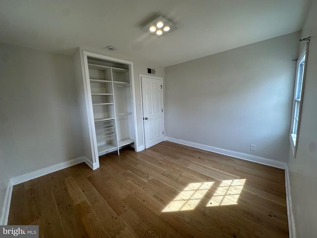 120 LEBBIE LN, Fairless Hills, PA 19030