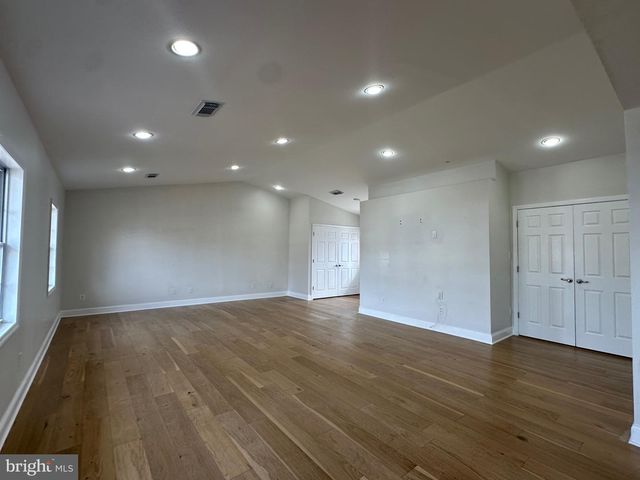 120 LEBBIE LN, Fairless Hills, PA 19030