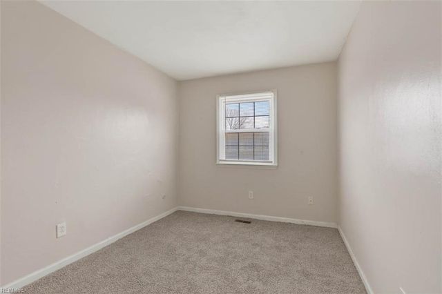 4303 Arundel LN, Chesapeake, VA 23321