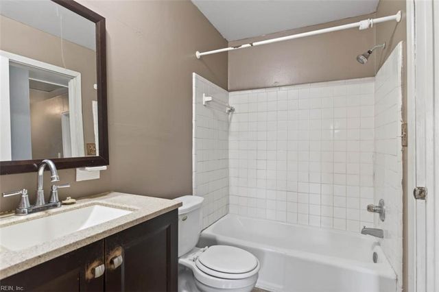 4303 Arundel LN, Chesapeake, VA 23321