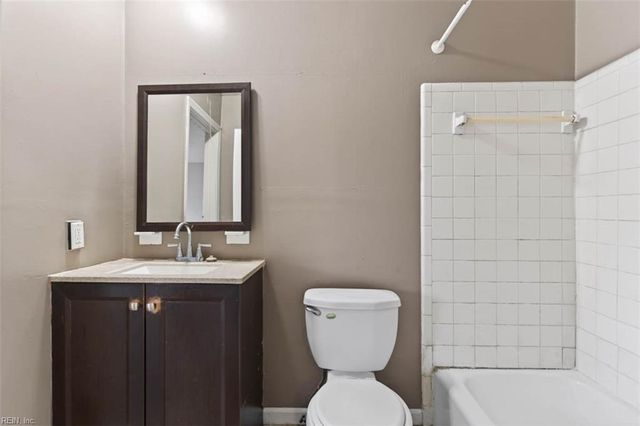 4303 Arundel LN, Chesapeake, VA 23321