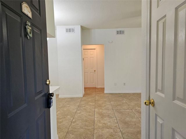 13235 SANCTUARY COVE DRIVE 204, Temple Terrace, FL 33637