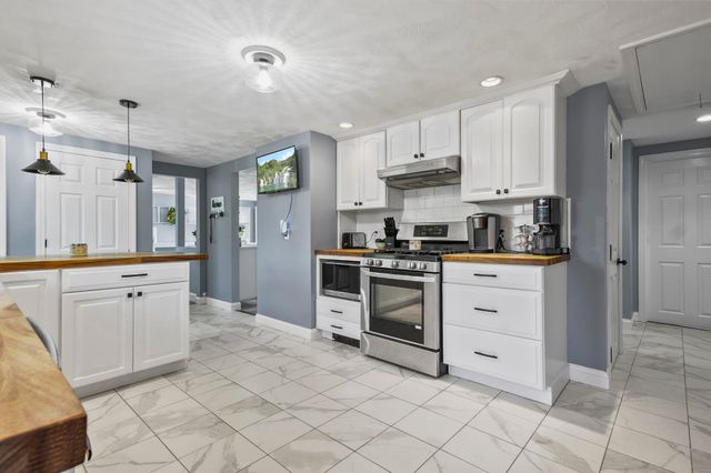 1 Tate Street, Hudson, NH 03051
