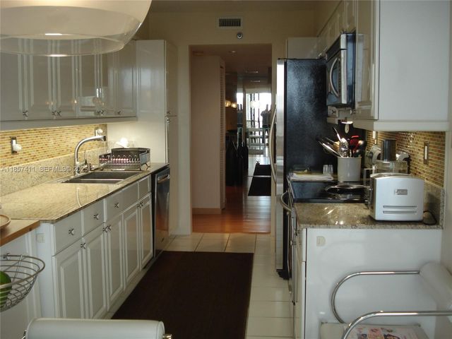 3600 Yacht Club Drive 1503, Aventura, FL 33180