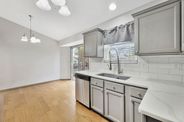 2310 S Prescott St, Wichita, KS 67209