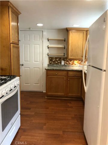 933 10th Street A, Huntington Beach, CA 92648