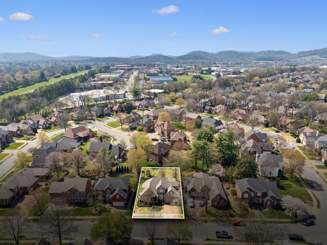 317 Julianna Cir, Franklin, TN 37064