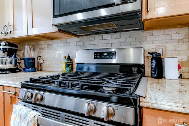 55 S Nelson Avenue S, Piscataway, NJ 08854