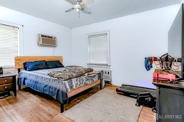 55 S Nelson Avenue S, Piscataway, NJ 08854