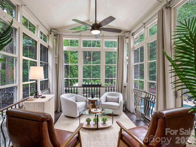 602 Hampshire Hill Road, Matthews, NC 28105