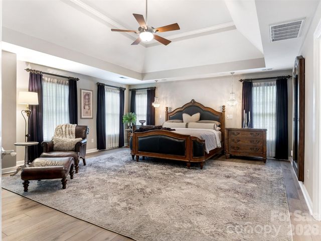 602 Hampshire Hill Road, Matthews, NC 28105
