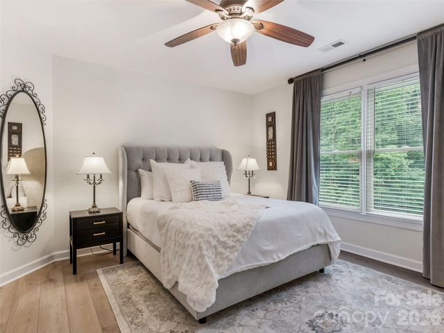 602 Hampshire Hill Road, Matthews, NC 28105