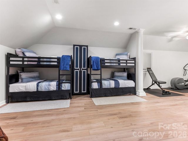 602 Hampshire Hill Road, Matthews, NC 28105