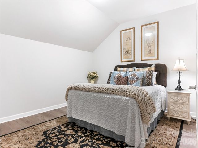 602 Hampshire Hill Road, Matthews, NC 28105