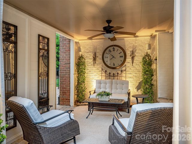 602 Hampshire Hill Road, Matthews, NC 28105