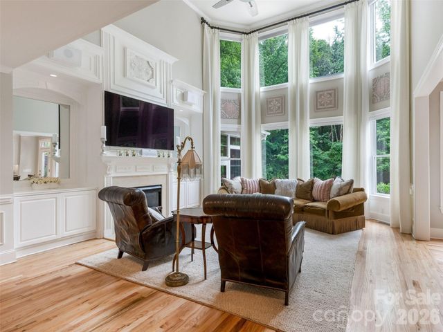 602 Hampshire Hill Road, Matthews, NC 28105