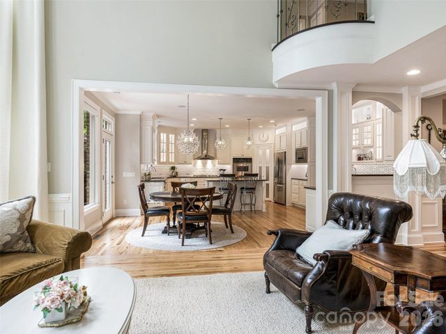 602 Hampshire Hill Road, Matthews, NC 28105