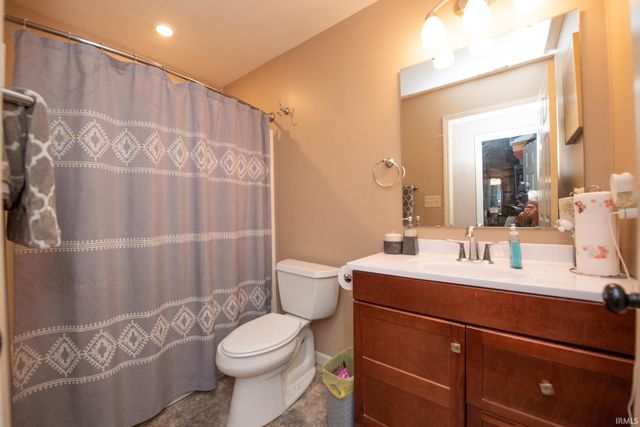 2200 Brady Lane, Lafayette, IN 47909