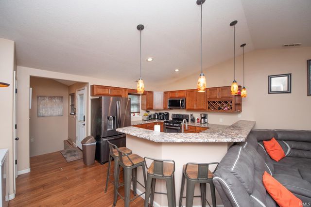 2200 Brady Lane, Lafayette, IN 47909