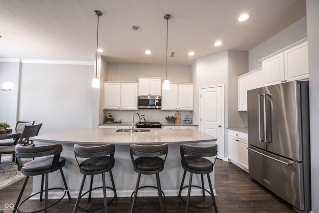 13083 Pennington Road, Fishers, IN 46037