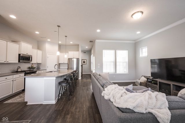 13083 Pennington Road, Fishers, IN 46037