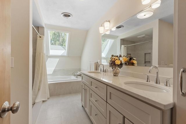 78 Carroll Dr, Carlisle, MA 01741