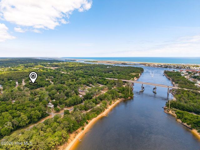 7821 Niffer Lane, Wilmington, NC 28412