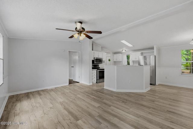 7821 Niffer Lane, Wilmington, NC 28412