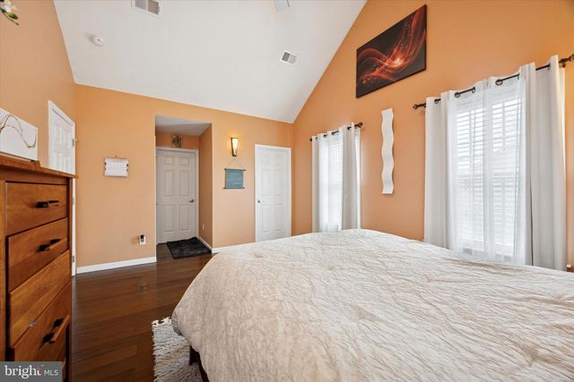 5-B HILLVIEW CIR, Lansdowne, PA 19050