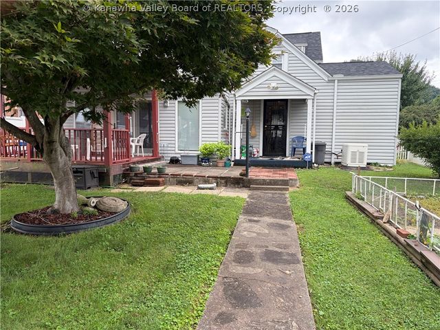 3604 Staunton Avenue Se, Charleston, WV 25304