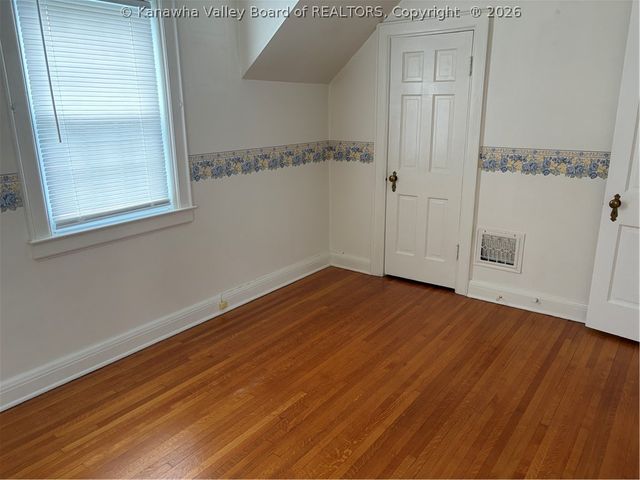 3604 Staunton Avenue Se, Charleston, WV 25304